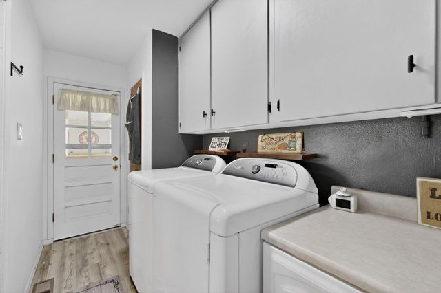 430 Abo Road, Bosque Farms, NM 87068