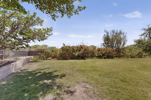 430 Abo Road, Bosque Farms, NM 87068