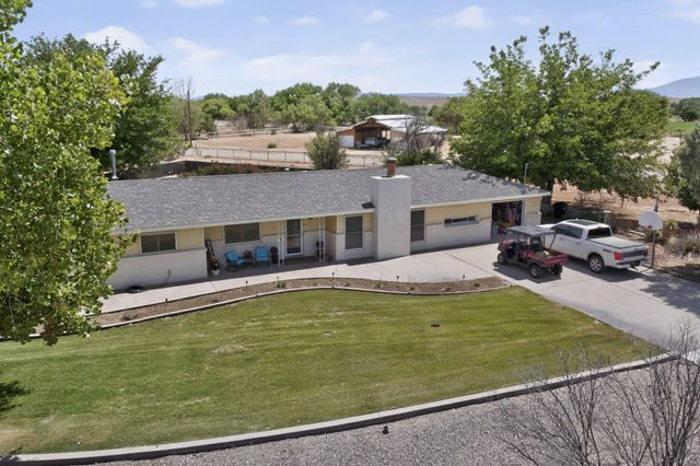 430 Abo Road, Bosque Farms, NM 87068