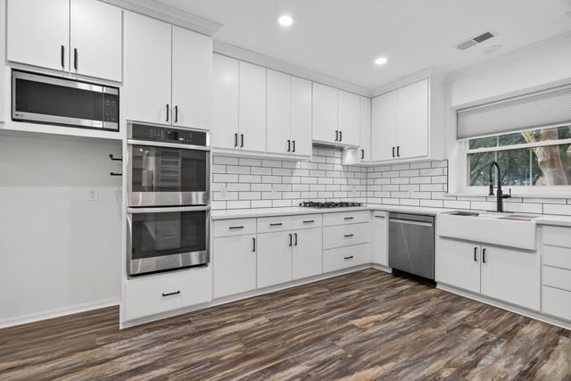 5010 Plantation Colony Court, Sugar Land, TX 77478