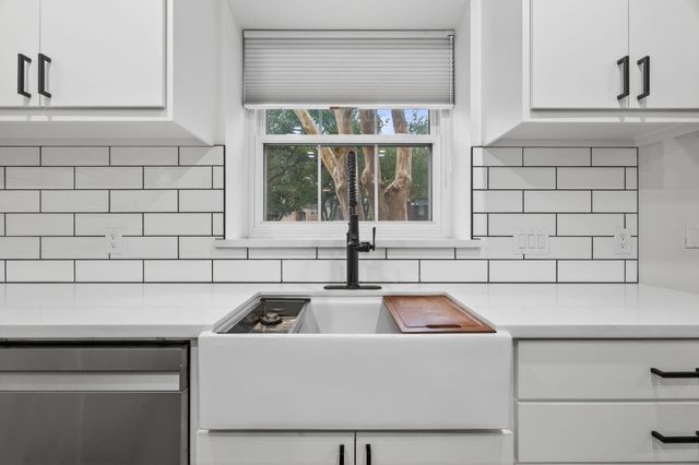 5010 Plantation Colony Court, Sugar Land, TX 77478