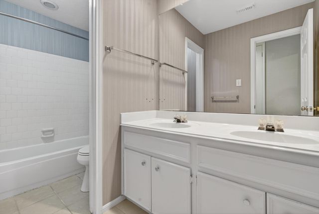 5010 Plantation Colony Court, Sugar Land, TX 77478