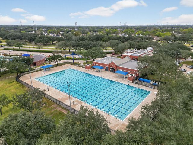 5010 Plantation Colony Court, Sugar Land, TX 77478