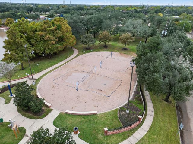 5010 Plantation Colony Court, Sugar Land, TX 77478