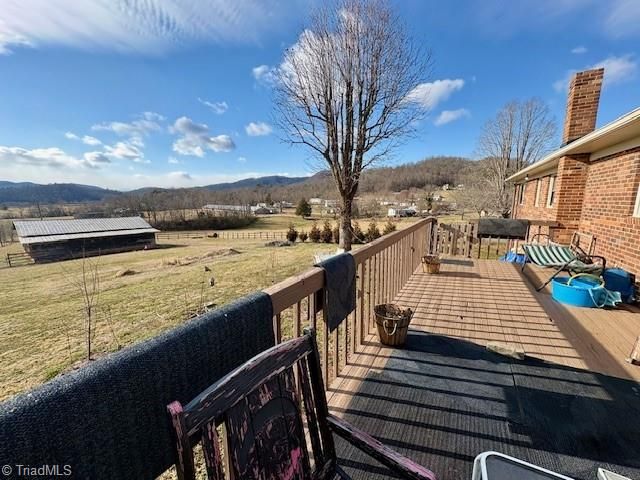 927 Shingle Gap Road, Purlear, NC 28665