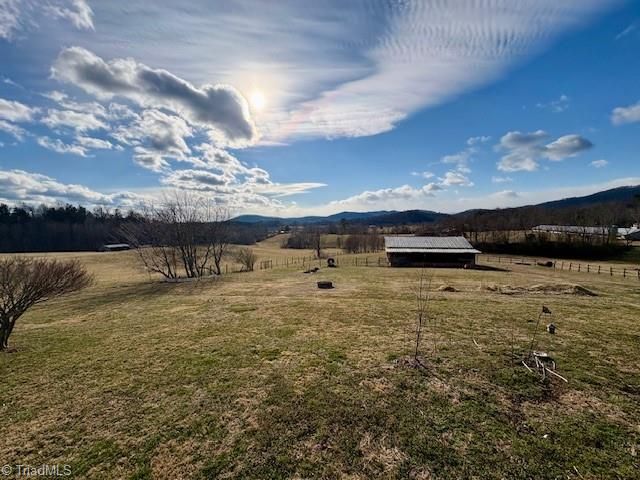 927 Shingle Gap Road, Purlear, NC 28665