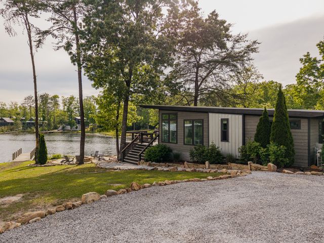 19 Lillypad Ln, Tracy City, TN 37387