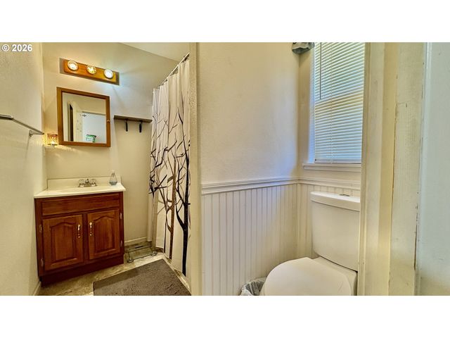 8364 SILETZ Hwy, Siletz, OR 97380
