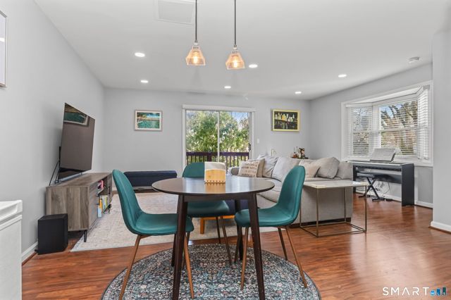 44 Pleasant Street 12, Stamford, CT 06901