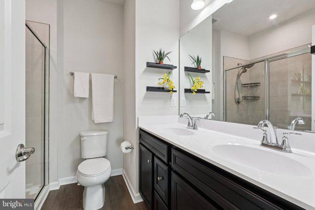 27 SIDNEY LN, Stratford, NJ 08084