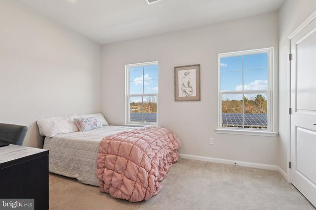 27 SIDNEY LN, Stratford, NJ 08084