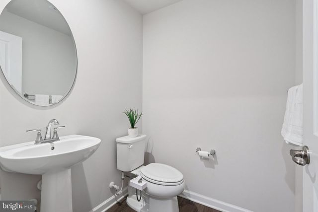 27 SIDNEY LN, Stratford, NJ 08084