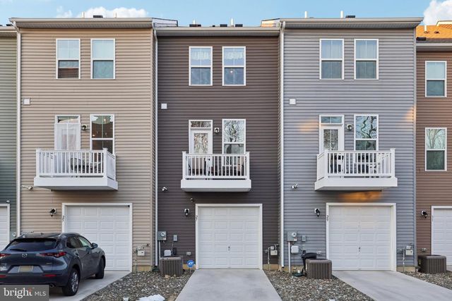 27 SIDNEY LN, Stratford, NJ 08084