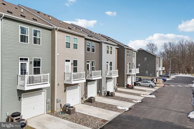 27 SIDNEY LN, Stratford, NJ 08084