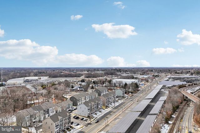 27 SIDNEY LN, Stratford, NJ 08084