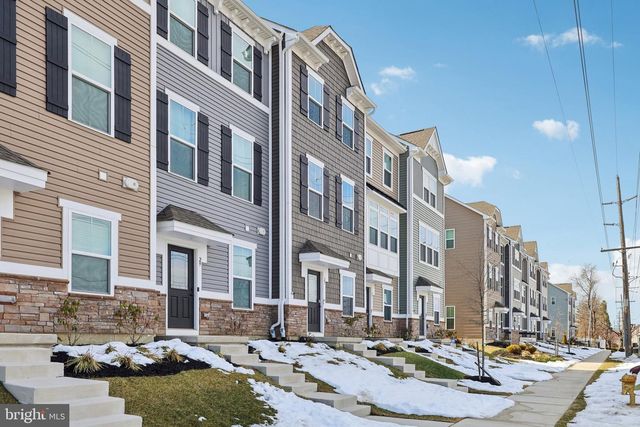 27 SIDNEY LN, Stratford, NJ 08084