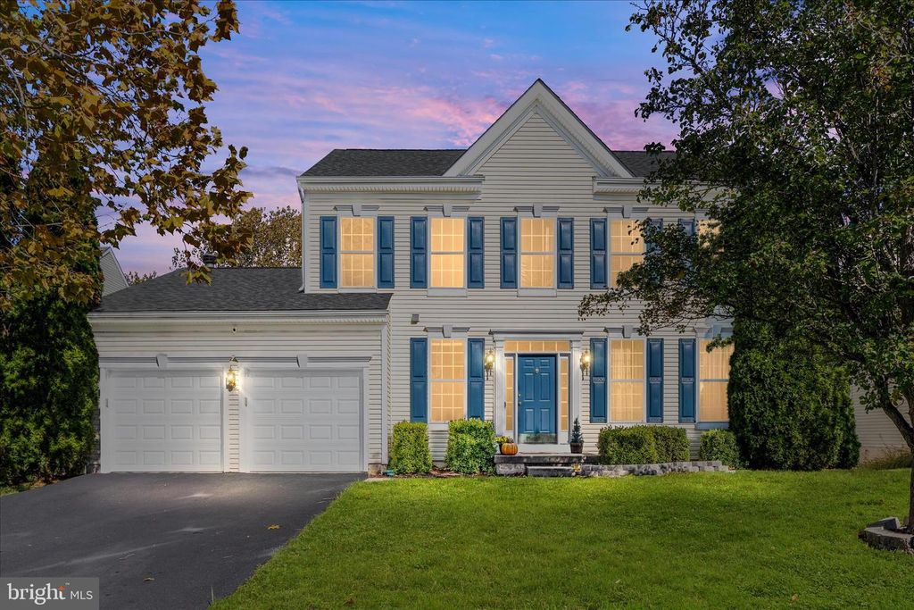 17148 MAGIC MOUNTAIN DR, Round Hill, VA 20141