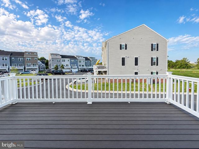 19439 SPOKAN SQ, Leesburg, VA 20175