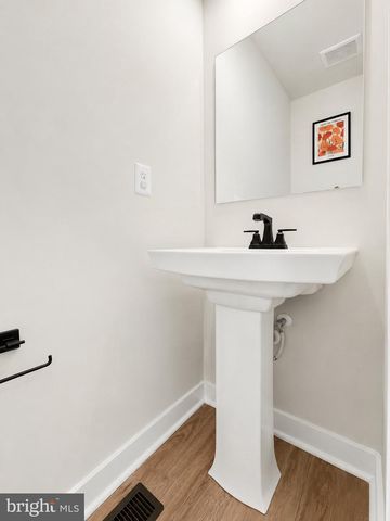 19439 SPOKAN SQ, Leesburg, VA 20175