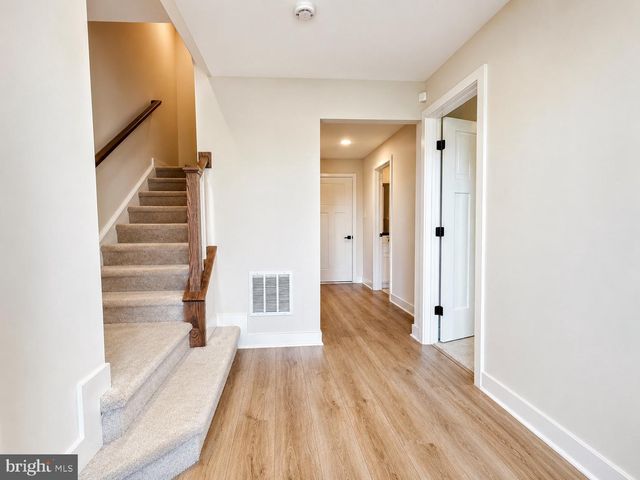 19439 SPOKAN SQ, Leesburg, VA 20175