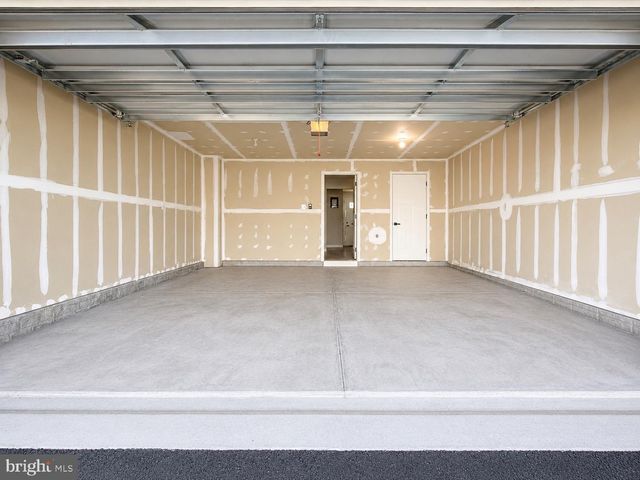 19439 SPOKAN SQ, Leesburg, VA 20175