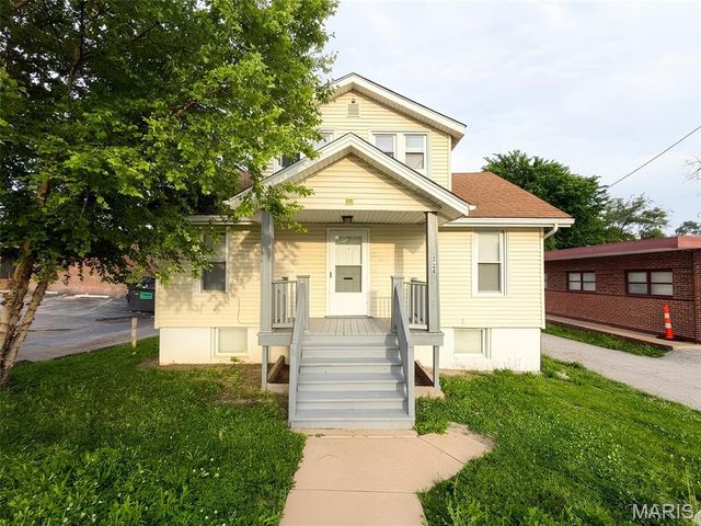 5766 Jennings Station Road, St Louis, MO 63136