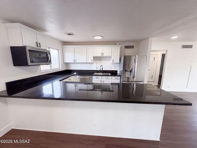 7343 E 29th Street, Tucson, AZ 85710