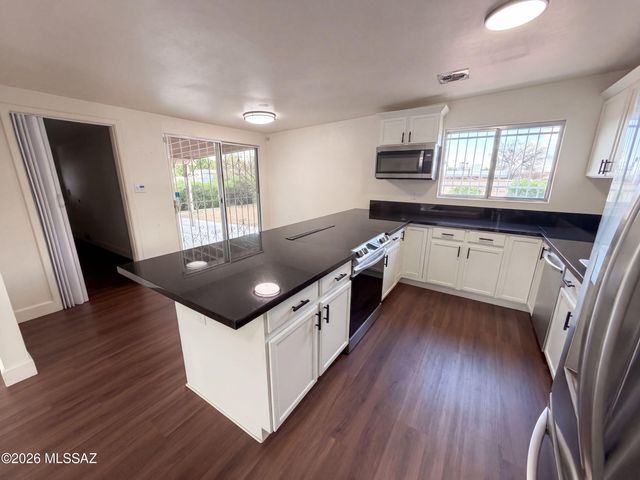 7343 E 29th Street, Tucson, AZ 85710