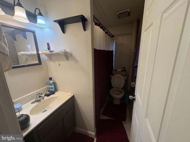 38 CAMDEN AVE, Hamilton, NJ 08610