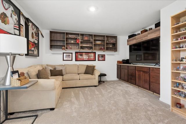 8418 White Oaks Court, Wonder Lake, IL 60097