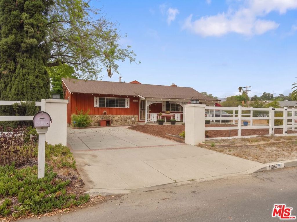 11057 Fenway Street, Sun Valley, CA 91352 — exterior
