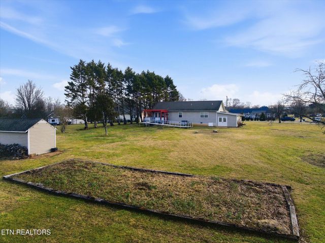 220 Autumn Lane, Madisonville, TN 37354