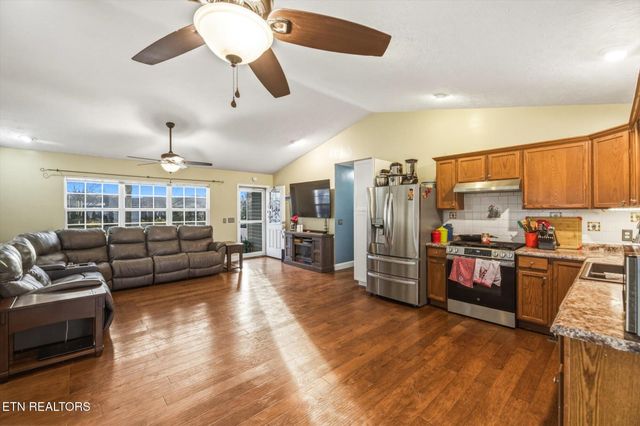 220 Autumn Lane, Madisonville, TN 37354