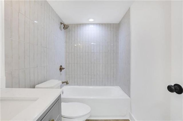 2396 Lawrenceville Highway V, Decatur, GA 30033