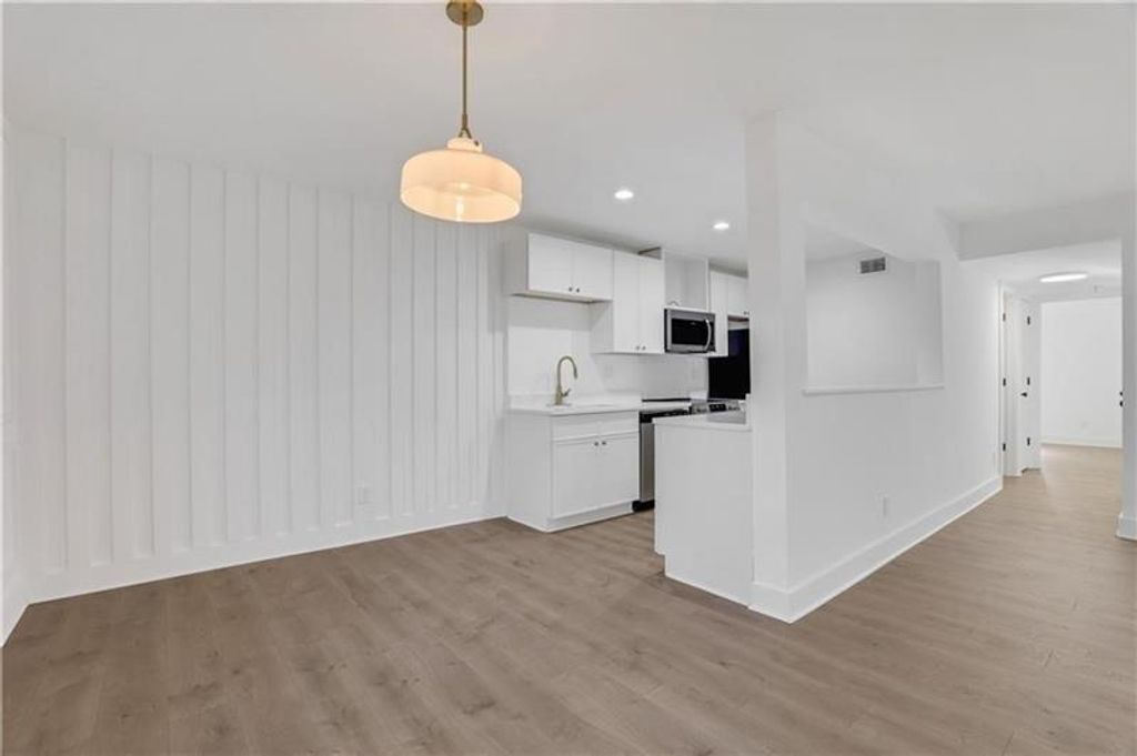 2396 Lawrenceville Highway V, Decatur, GA 30033