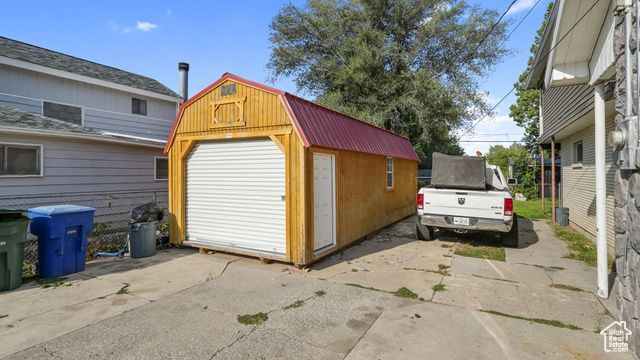2065 ROBINS AVE, Ogden, UT 84401
