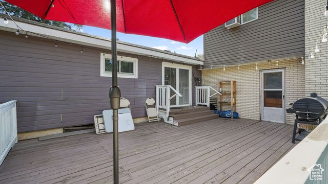 2065 ROBINS AVE, Ogden, UT 84401