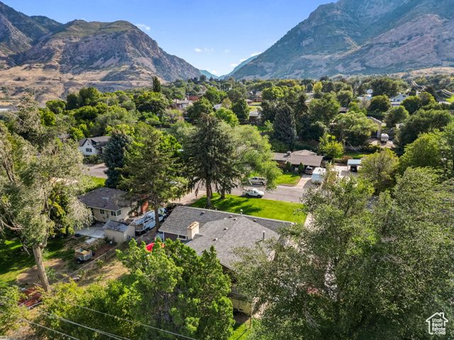 2065 ROBINS AVE, Ogden, UT 84401