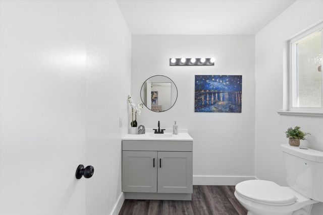 9664 Elmira Cir, Sacramento, CA 95827