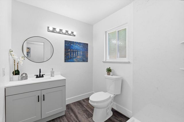 9664 Elmira Cir, Sacramento, CA 95827