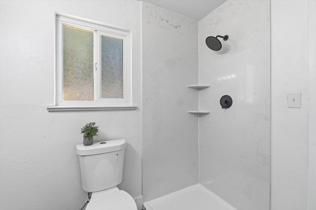 9664 Elmira Cir, Sacramento, CA 95827