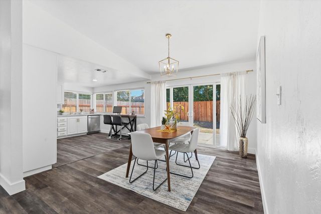 9664 Elmira Cir, Sacramento, CA 95827