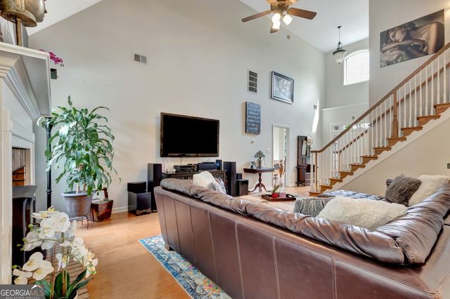 374 Persimmon Drive, Sharpsburg, GA 30277