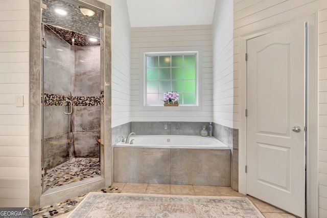374 Persimmon Drive, Sharpsburg, GA 30277