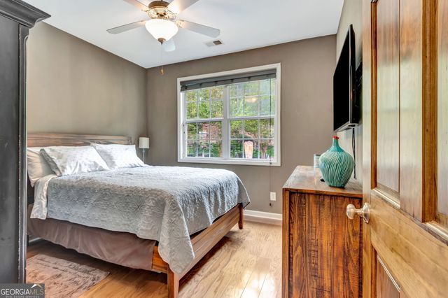 374 Persimmon Drive, Sharpsburg, GA 30277