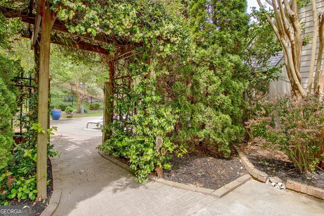 374 Persimmon Drive, Sharpsburg, GA 30277