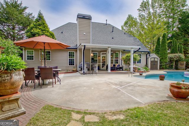 374 Persimmon Drive, Sharpsburg, GA 30277