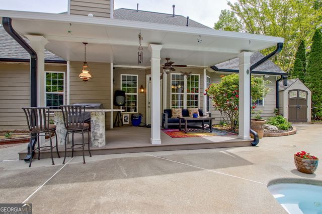 374 Persimmon Drive, Sharpsburg, GA 30277