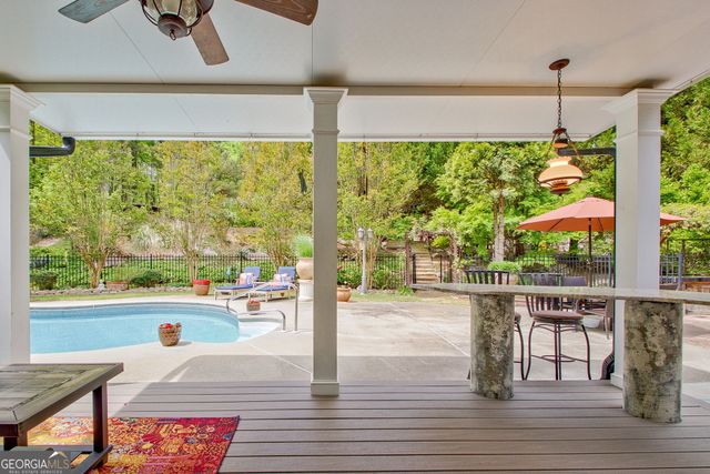 374 Persimmon Drive, Sharpsburg, GA 30277