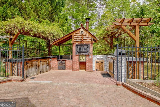 374 Persimmon Drive, Sharpsburg, GA 30277